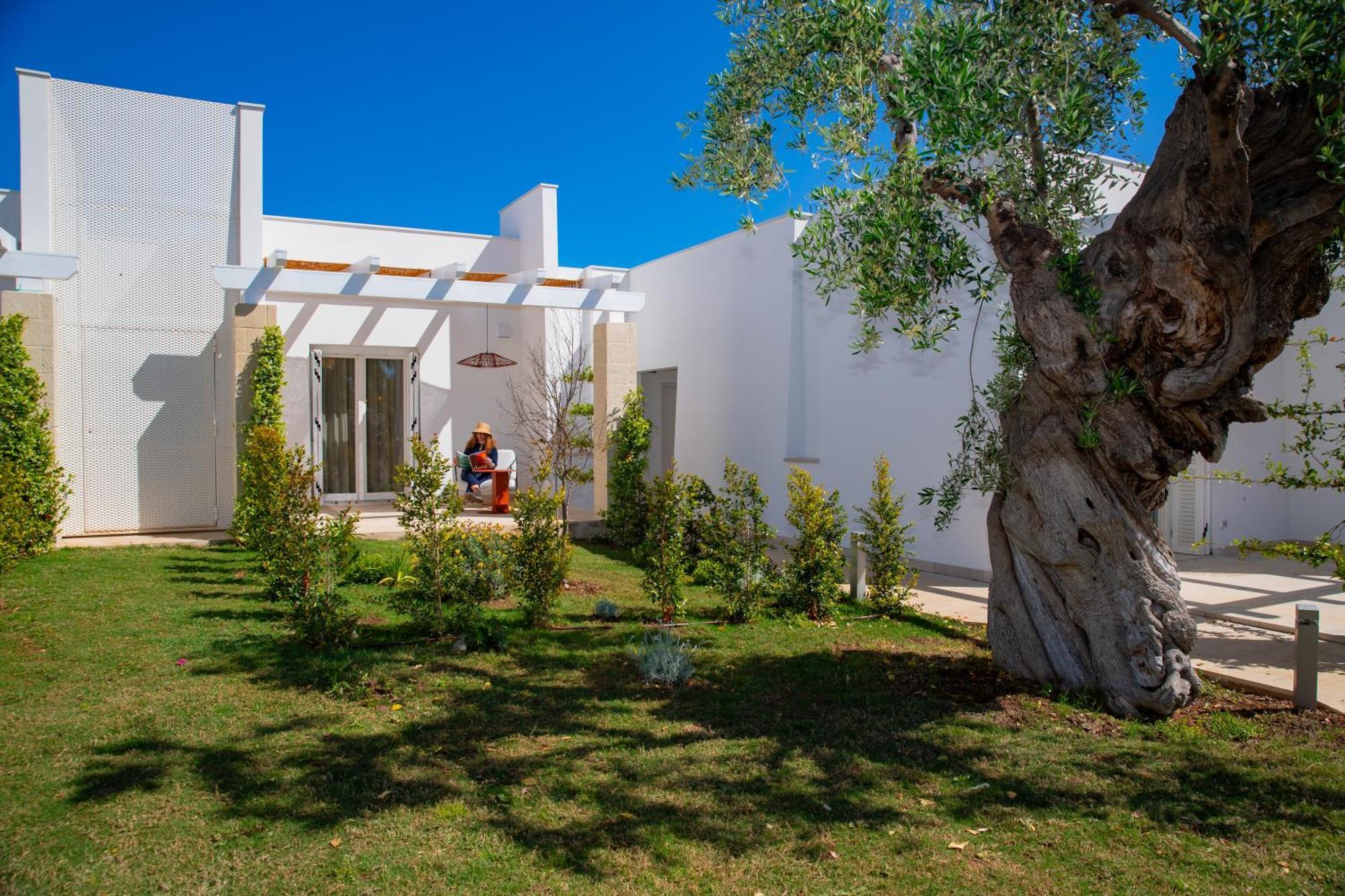 Cala Ponte, A Tribute Portfolio Hotel Полиняно а Маре Екстериор снимка
